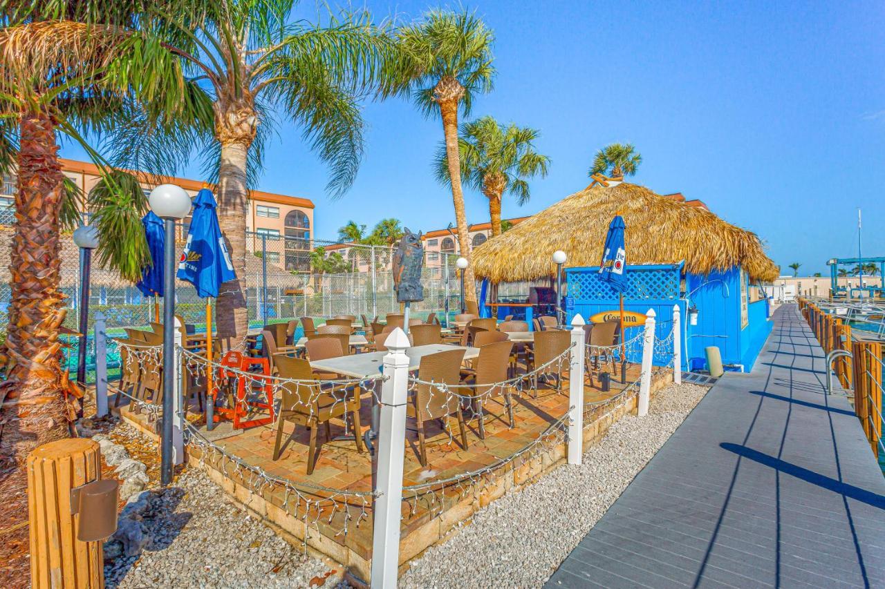 Paradise At Angler'S Cove Hotel Marco Island Exterior photo