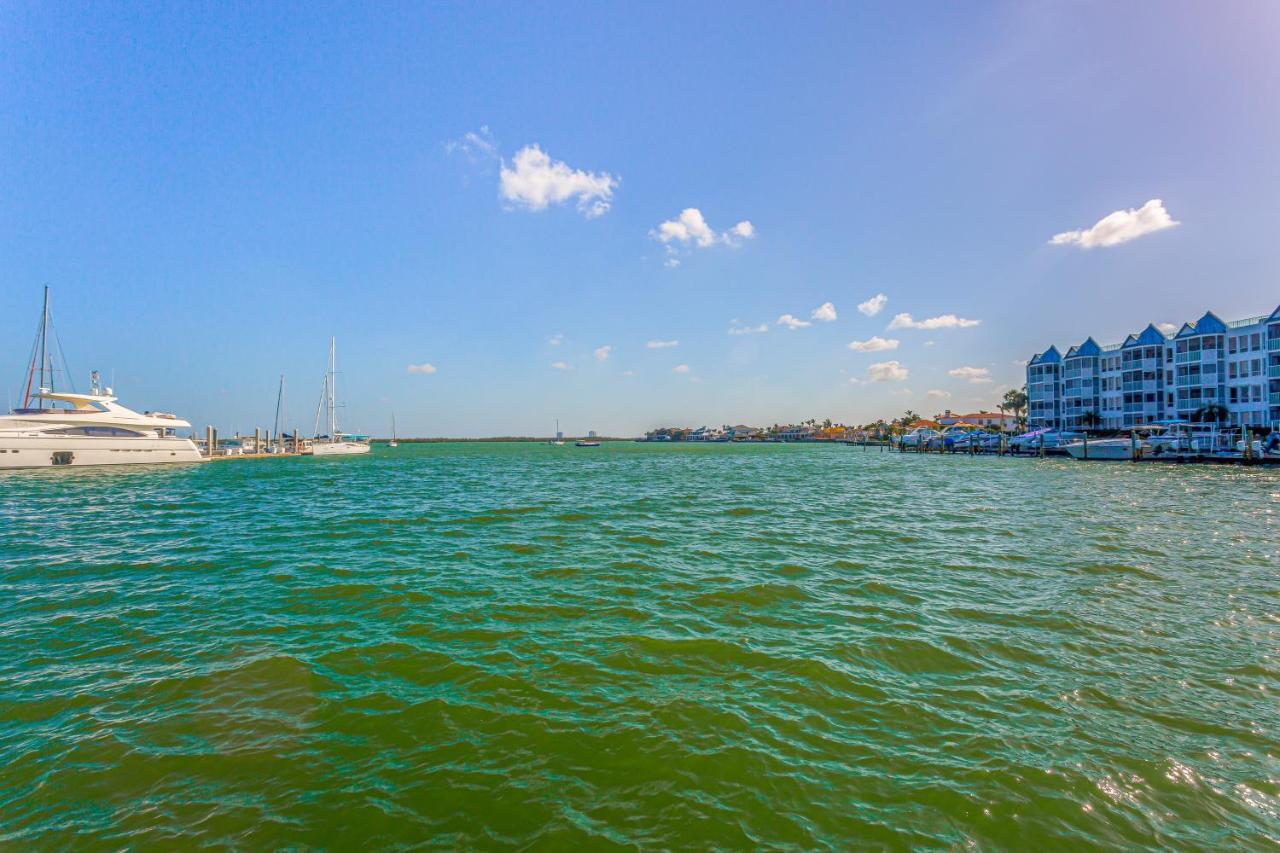 Paradise At Angler'S Cove Hotel Marco Island Exterior photo